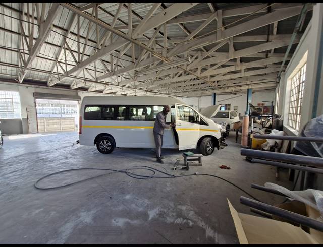 1,000M² WAREHOUSE FOR SALE IN KEW